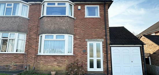 3 bedroom semi-detached house for sale