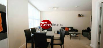 3 bed flat to rent