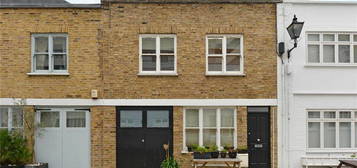 3 bedroom mews house