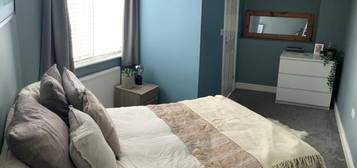 1 bedroom house share