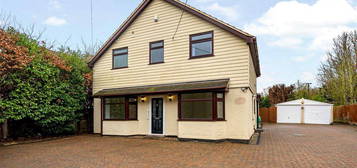 Detached house to rent in Maldon Road, Witham, Essex CM8