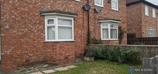 3 bedroom semi-detached house