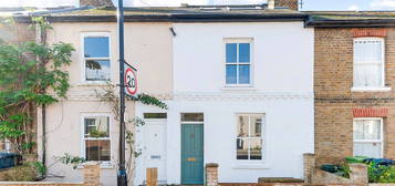 3 bed terraced house for sale