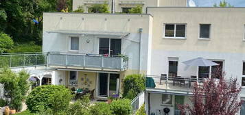 Sonnenbalkon mit Grünblick, Ruheoase mit 3 Zimmern und Tiefgarage, klimatisiert