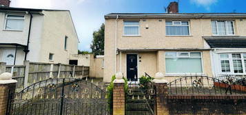 3 bedroom semi-detached house for sale