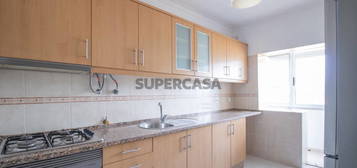 Apartamento T2 Aldeia de Paio Pires - 153.500€