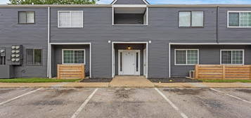 1505 W 25th Ct Apt B9, Lawrence, KS 66046