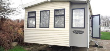 2 bed mobile/park home for sale