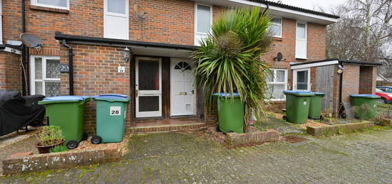 Flat to rent in St. Clares Gardens, Bognor Regis PO21