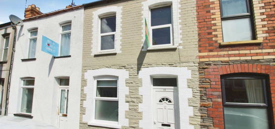 2 bed terraced house for sale