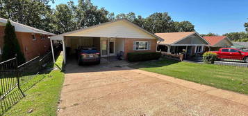 905 N  Manor Dr, Horseshoe Bend, AR 72512