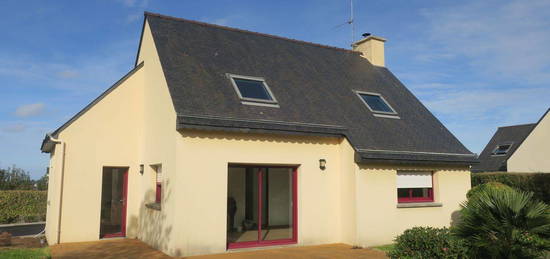 Maison  à louer, 5 pièces, 4 chambres, 117 m²