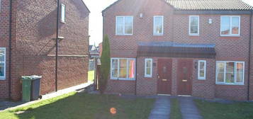 3 bedroom semi-detached house to rent