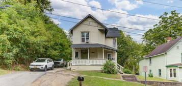 48 Center St, Fonda, NY 12068