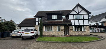 4 bedroom detached house to rent