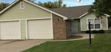 1318 Ash St, Eudora, KS 66025