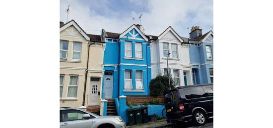 Terraced house to rent in Whippingham Road, Brighton BN2