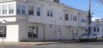 2 N Frankfort Ave Unit 2B, Ventnor, NJ 08406