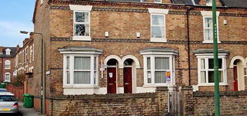 4 bed shared accommodation to rent