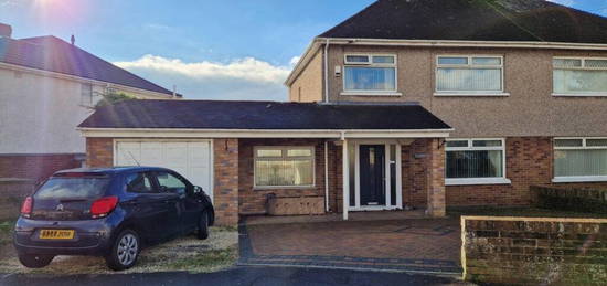 3 bedroom semi-detached house for sale