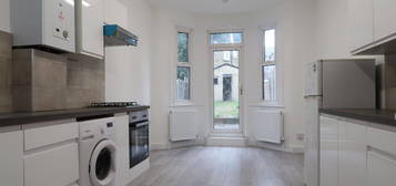 Terraced house to rent in Elmhurst Road, London N17