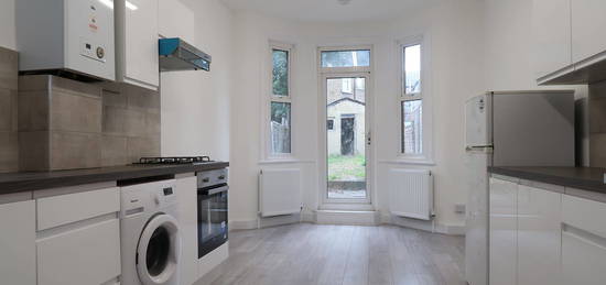 Terraced house to rent in Elmhurst Road, London N17