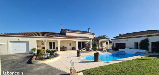 Villa d’architecte T6/7 de 197m² Fonsorbes (31470) centre