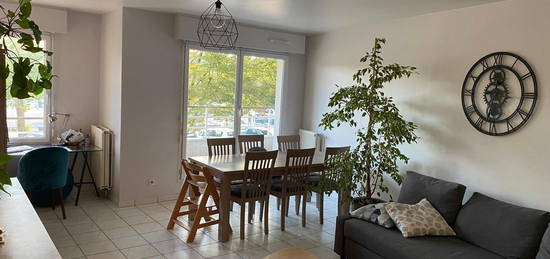 Appartement  à vendre, 3 pièces, 2 chambres, 72 m²