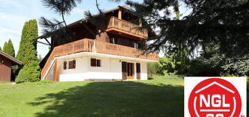 Chalet 7 pièces 130 m²