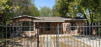 3831 Morales St, San Antonio, TX 78237