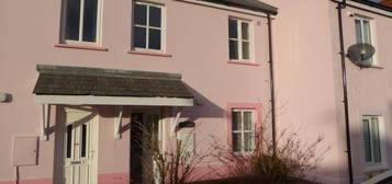 2 bed semi-detached house to rent