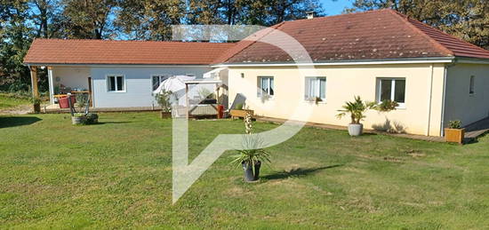 Maison de plain-pied  à vendre, 8 pièces, 6 chambres, 182 m²