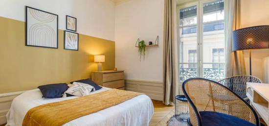 Appartement meublé  à louer, 4 pièces, 4 chambres, 13 m²