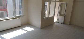 Gngren Haznedar Mah 3+1 130m2 3.Kat fULL BAKIMLI Satlk Daire