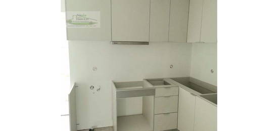 Apartamento T3 em Remodelação TOTAL em Massamá