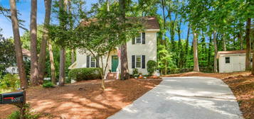 4009 Cardigan Pl, Raleigh, NC 27609