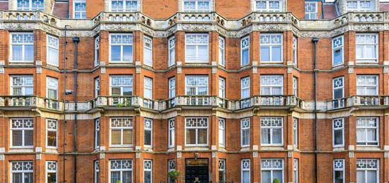 Flat to rent in Montagu Mansions, London W1U