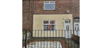 2 bed terraced house to rent