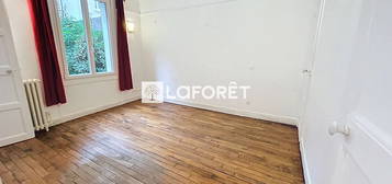 Appartement Courbevoie 1 pièce(s) 25.01 m2