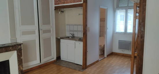 Appartement  à louer, 2 pièces, 26 m², Étage –/2