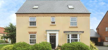 6 bedroom detached house for sale