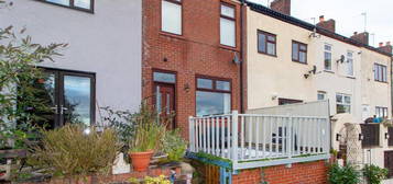 2 bedroom semi-detached house to rent