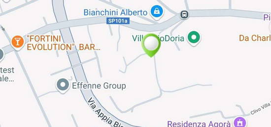 Villetta a schiera all'asta in via dei Pini, 8