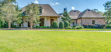 102 Bridgewater Xing, Ridgeland, MS 39157