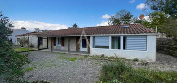 Maison longère de plain-pied  à vendre, 3 pièces, 2 chambres, 56 m²