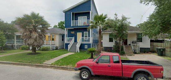 4123 Avenue M 1/2, Galveston, TX 77550