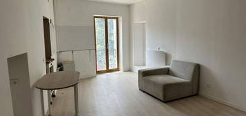 Studio 1 pièce 24 m²