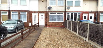 2 bed terraced house to rent