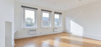 Studio for sale in Trinity Road, Balham, London SW17