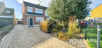 2 bedroom semi-detached house for sale